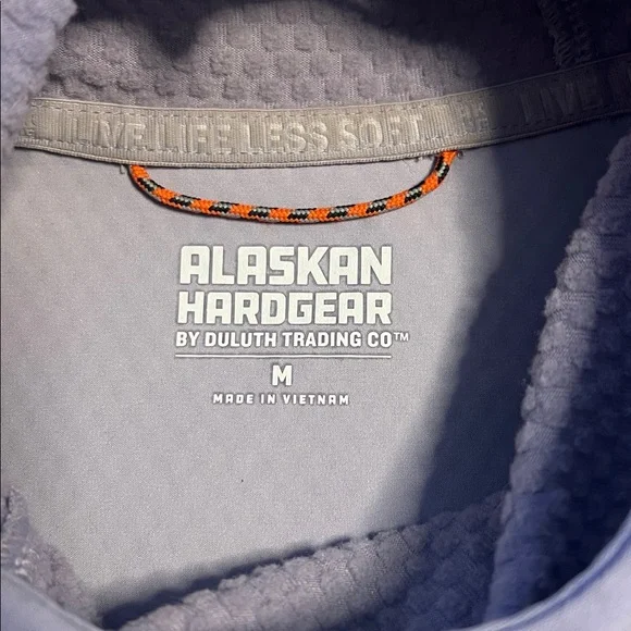 Duluth Trading Co Alaskan Hardgear Lavender Hoodie - Picture 4 of 4